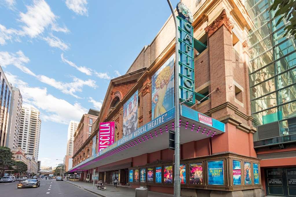 Oaks Sydney Castlereagh Suites Exterior photo