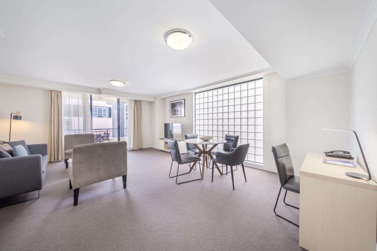 Oaks Sydney Castlereagh Suites Exterior photo