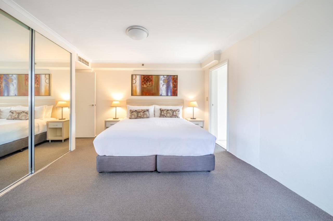 Oaks Sydney Castlereagh Suites Exterior photo