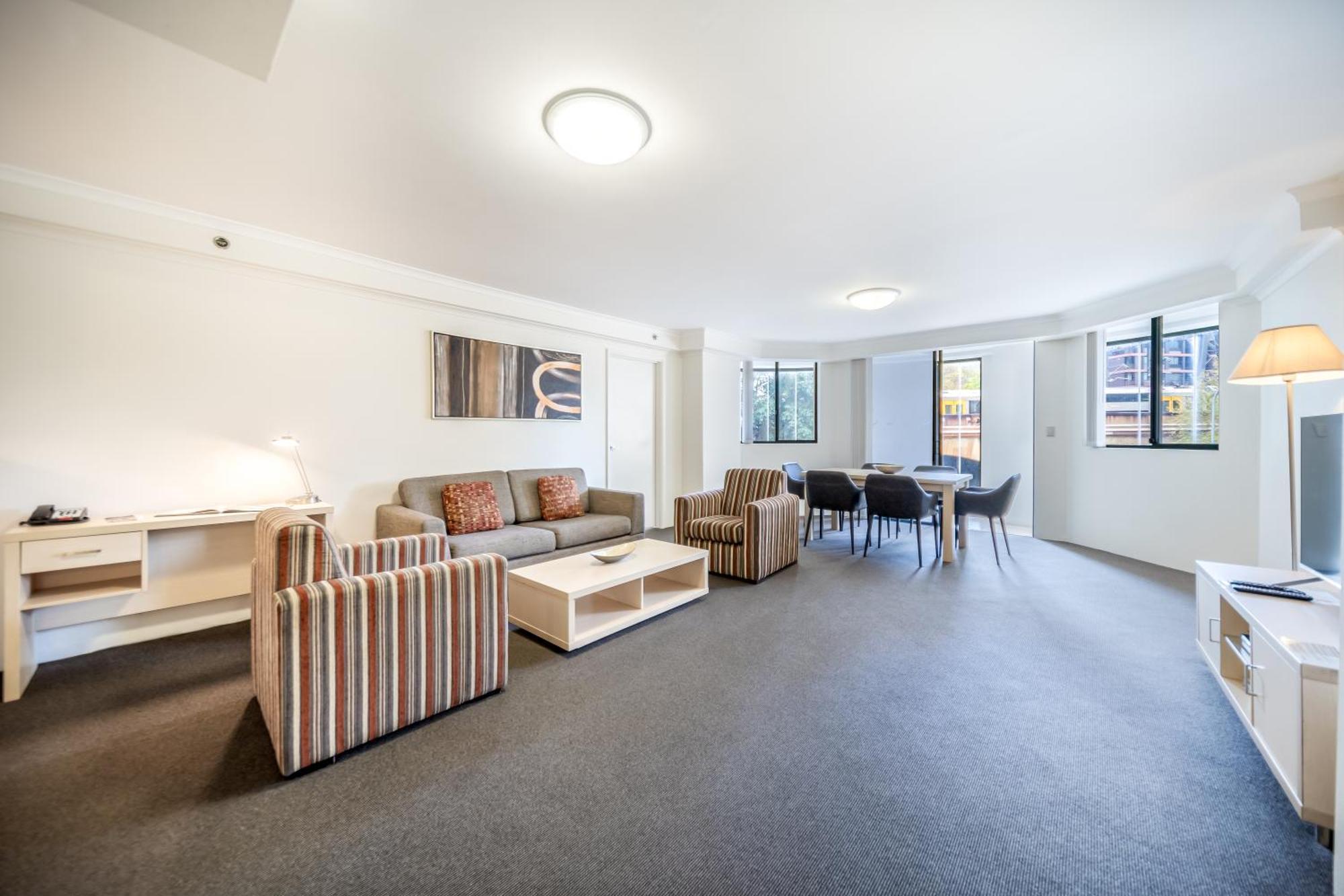 Oaks Sydney Castlereagh Suites Exterior photo