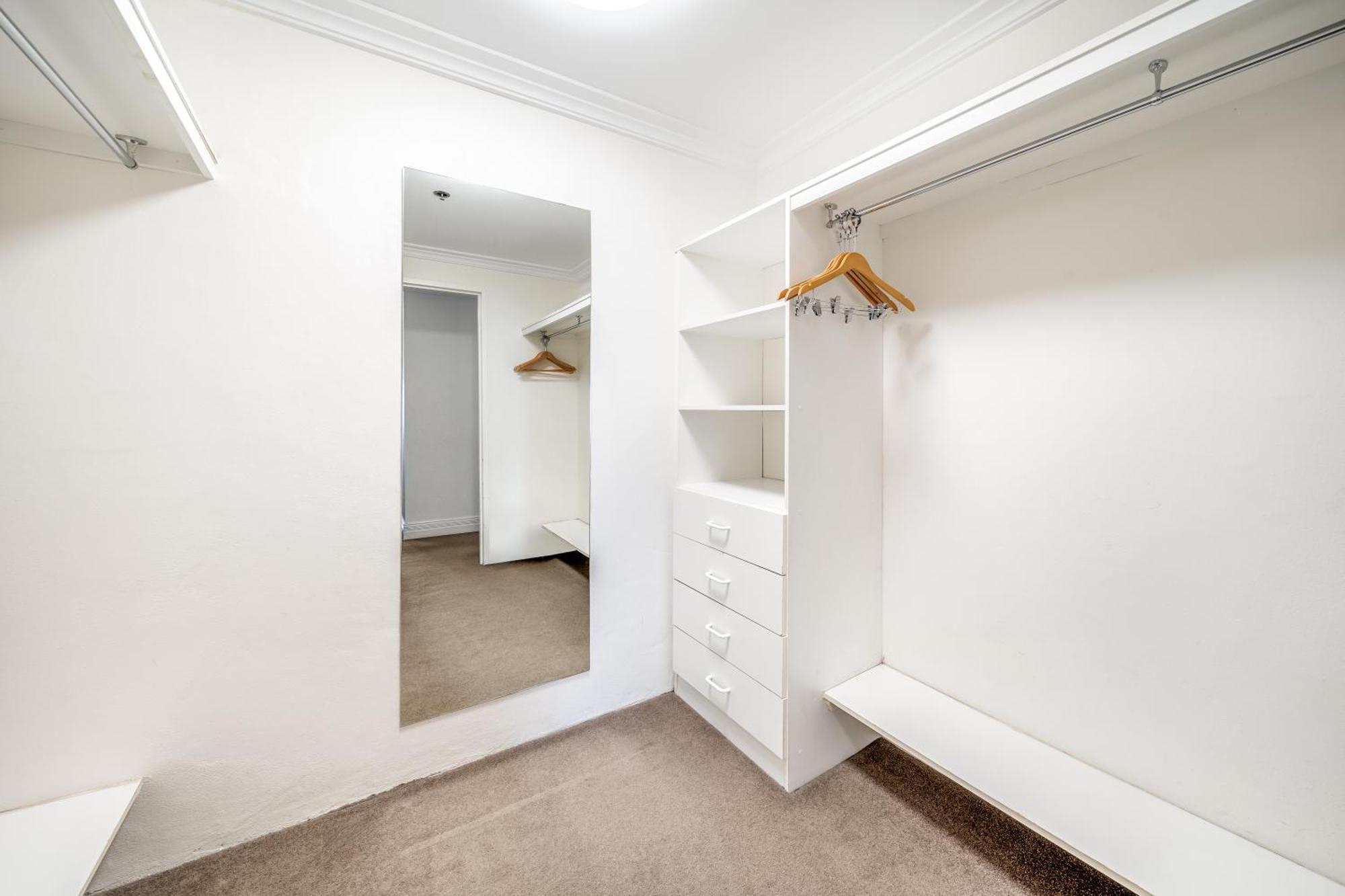 Oaks Sydney Castlereagh Suites Exterior photo