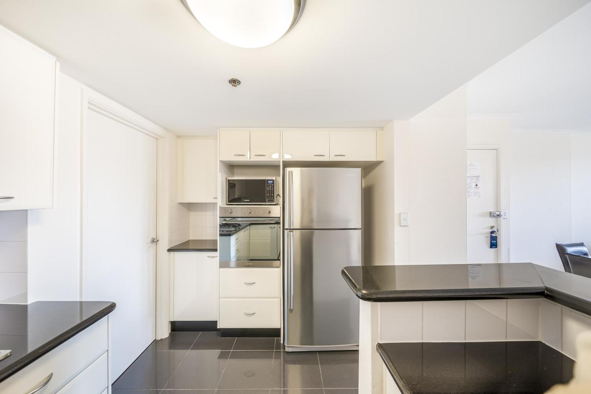 Oaks Sydney Castlereagh Suites Exterior photo
