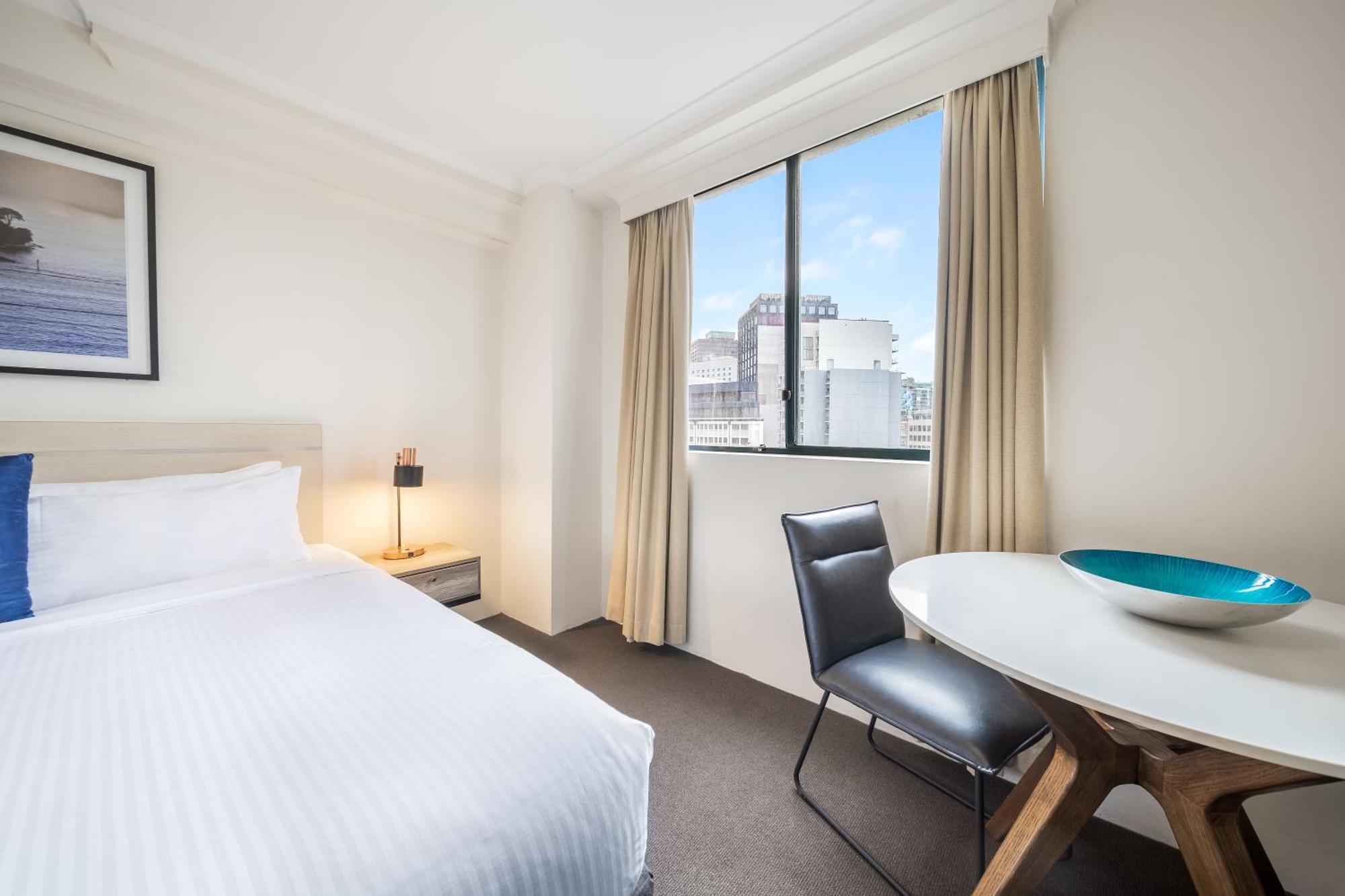 Oaks Sydney Castlereagh Suites Exterior photo